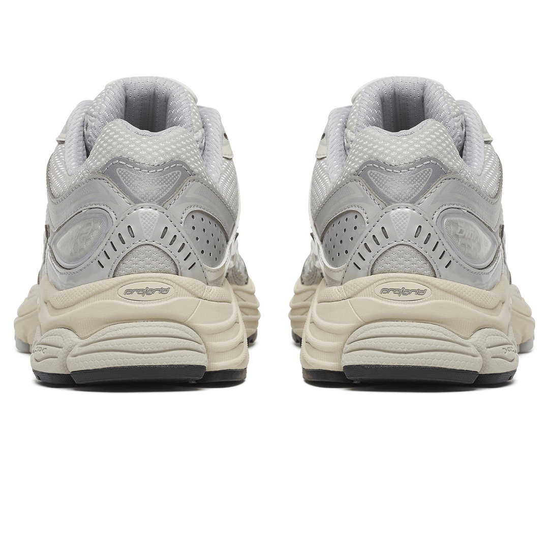 SAUCONY PROGRID OMNI 9 OG &