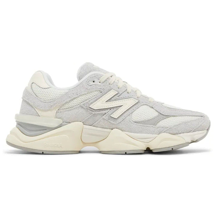 NEW BALANCE 9060 &