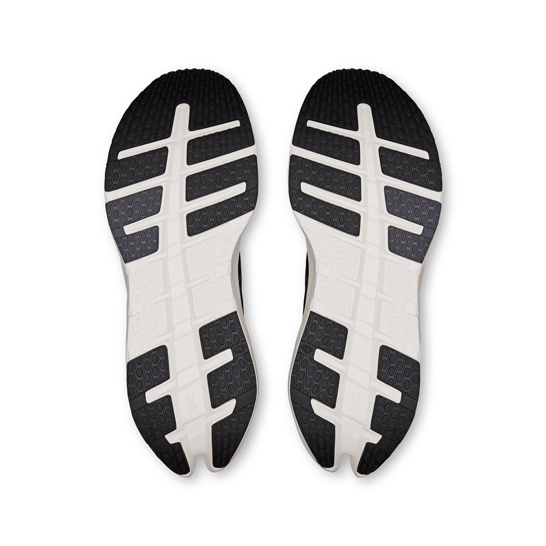 ON CLOUDRUNNER 3 &