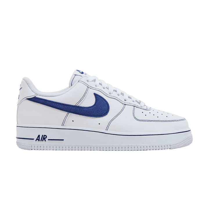 NIKE AIR FORCE 1 LOW &
