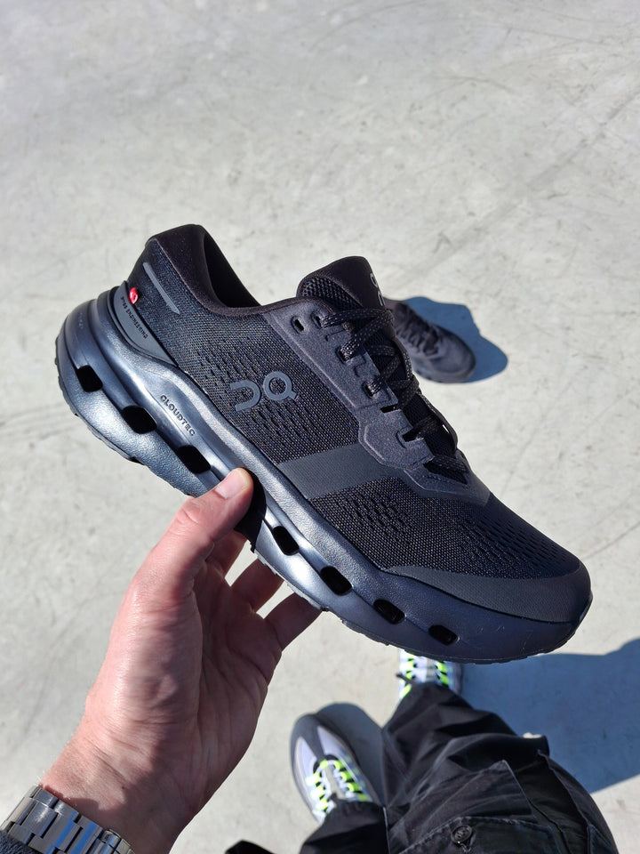ON RUNNING CLOUDRUNNER 3 BLACK