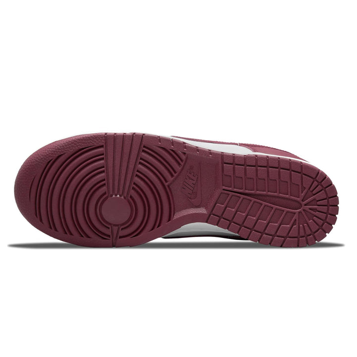 NIKE DUNK LOW WMNS &