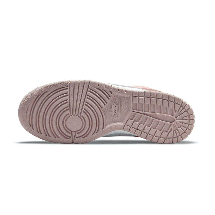 NIKE DUNK LOW GS &