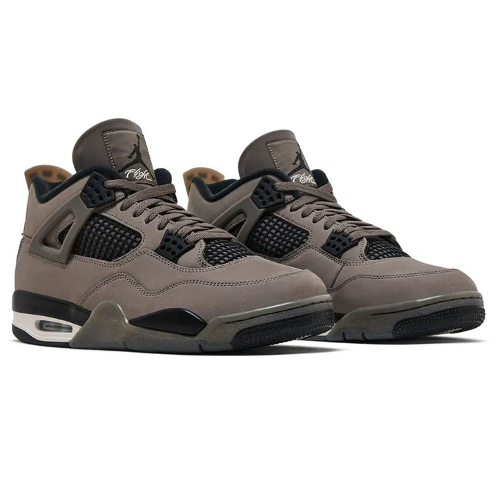 AIR JORDAN 4 RETRO &