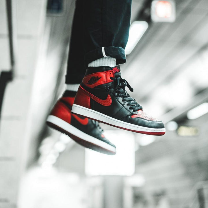 AIR JORDAN 1 RETRO HIGH OG BRED 2016 BANNED
