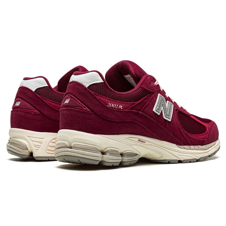 NEW BALANCE 2002R &