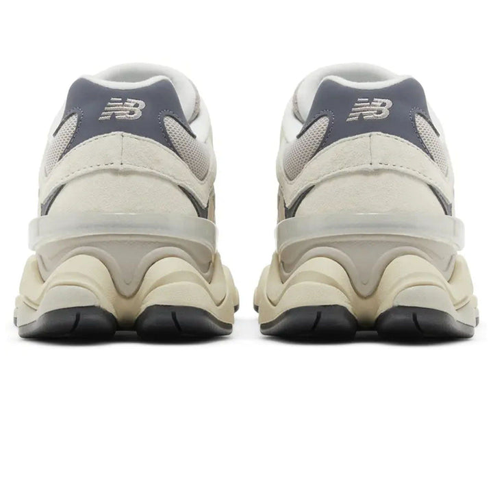 NEW BALANCE 9060 &