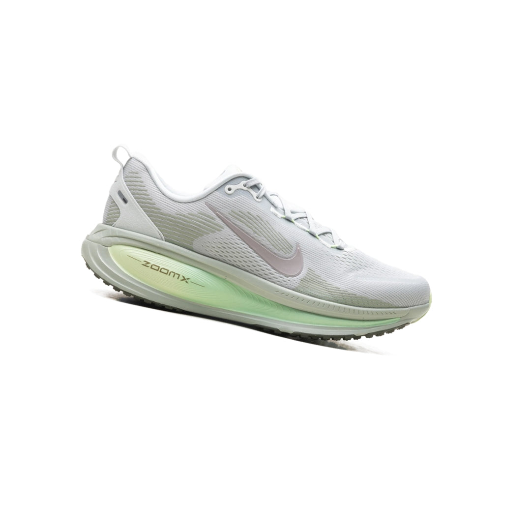NIKE VOMERO 18 LIGHT SILVER BARELY VOLT DUSTY OLIVE COLLEGE GREY