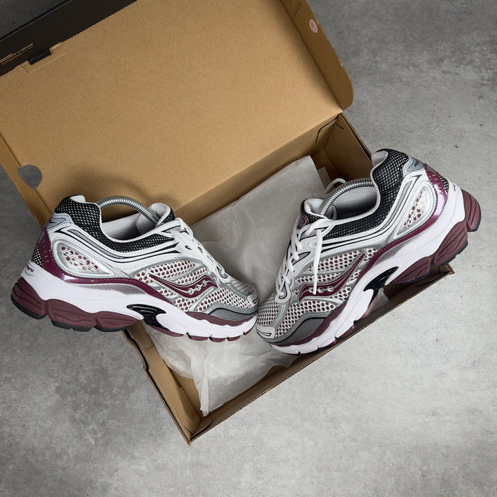 SAUCONY PROGRID OMNI 9 OG &