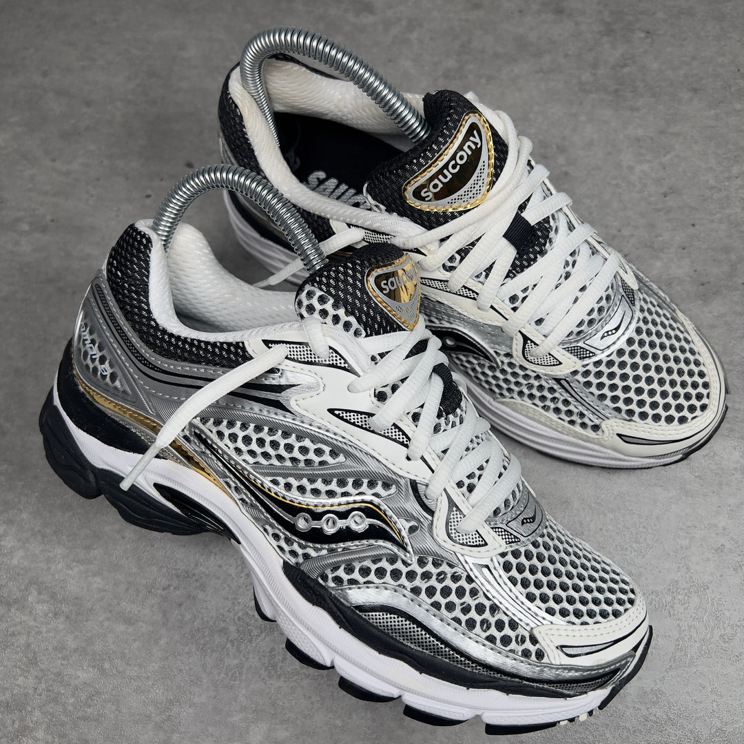 SAUCONY PROGRID OMNI 9 SILVER GOLD