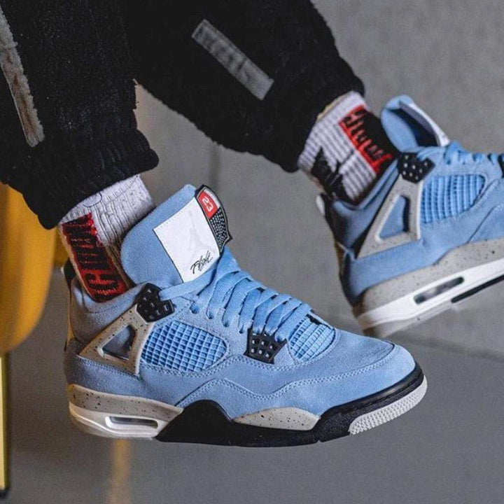 AIR JORDAN 4 RETRO &