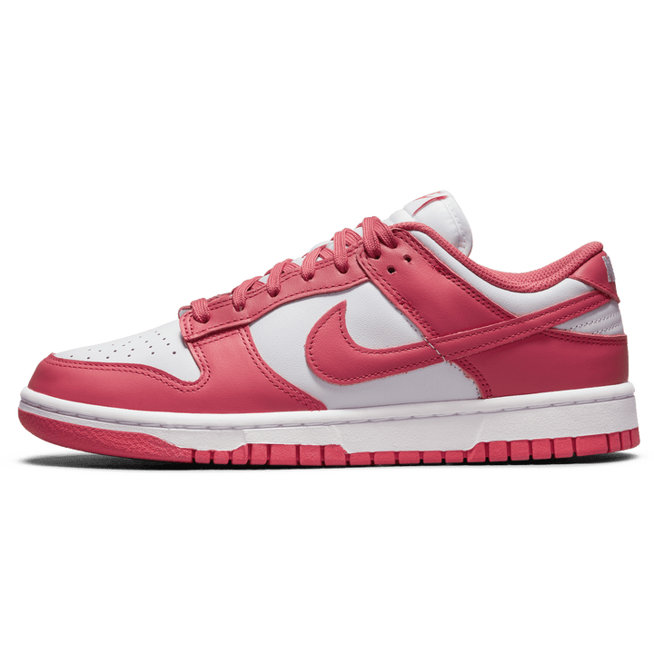 NIKE DUNK LOW WMNS &