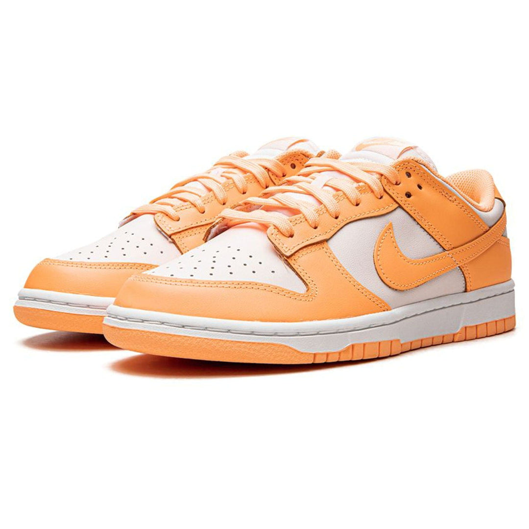 NIKE DUNK LOW WMNS &