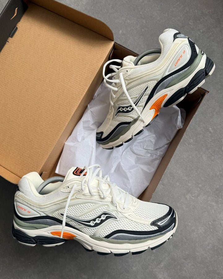 SAUCONY PROGRID OMNI 9 WHITE TUMERIC