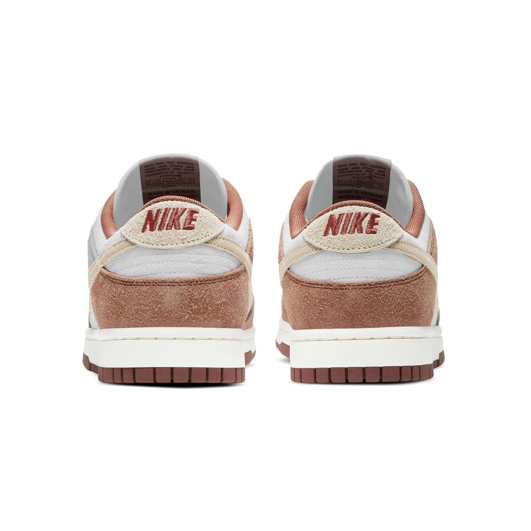 NIKE DUNK LOW PREMIUM &