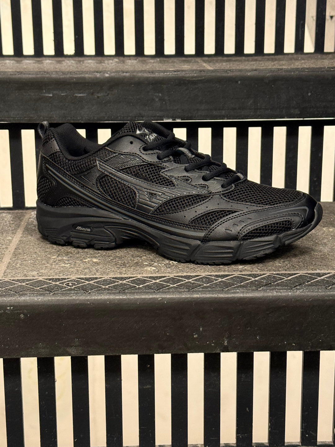 MIZUNO MXR SPORT &