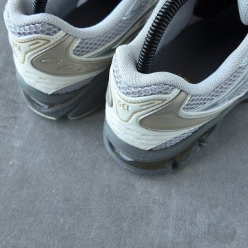 ASICS GEL-KAYANO 14 CONCRETE PURE SILVER