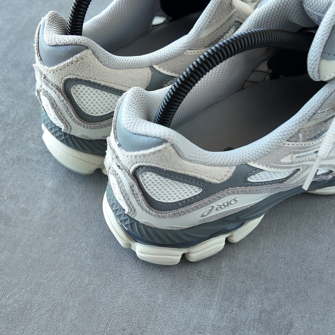 ASICS GEL NYC &