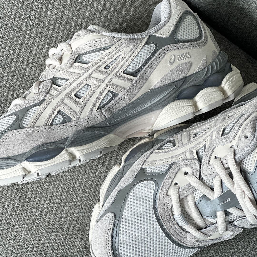 ASICS GEL NYC &