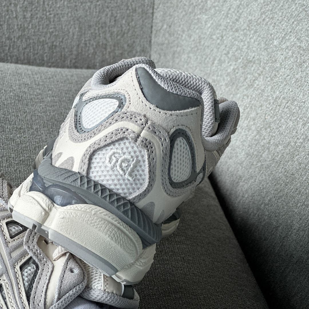 ASICS GEL NYC &