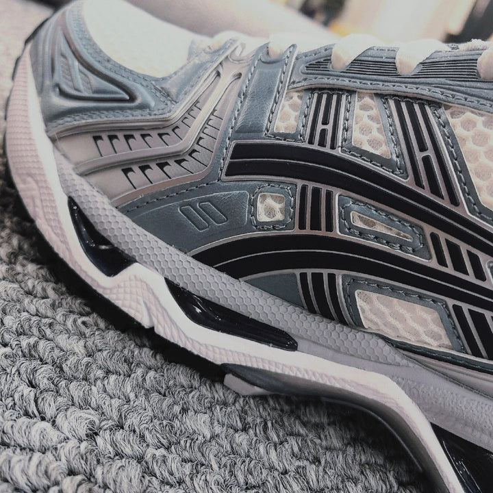 ASICS GEL - KAYANO 14 &