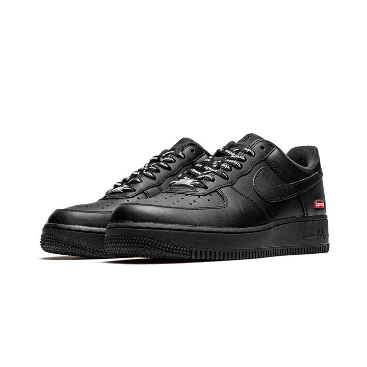 NIKE AIR FORCE 1 LOW SUPREME BLACK
