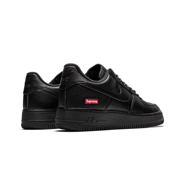 NIKE AIR FORCE 1 LOW SUPREME BLACK