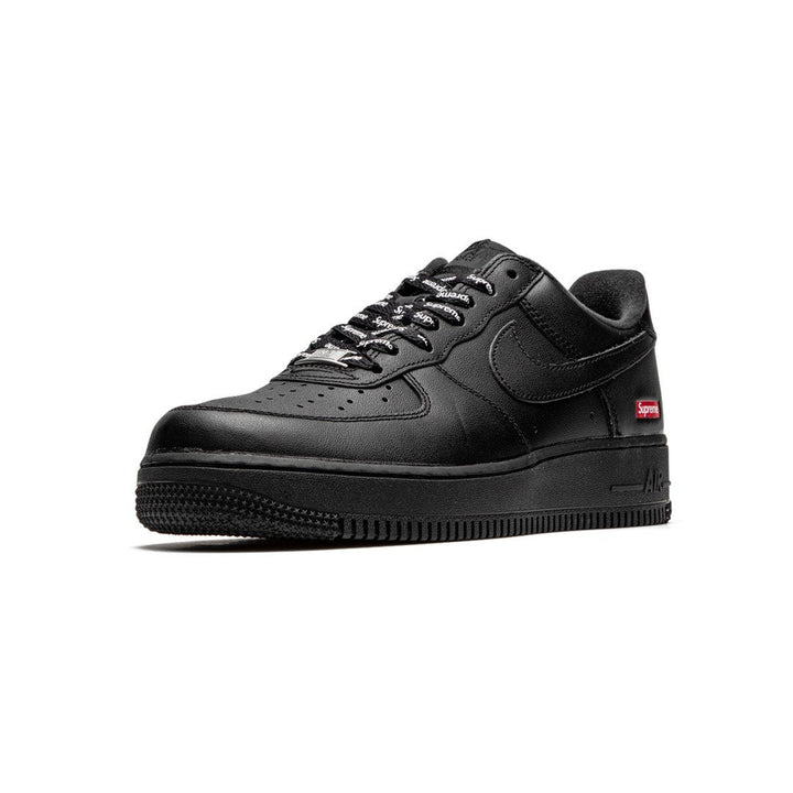 NIKE AIR FORCE 1 LOW SUPREME BLACK