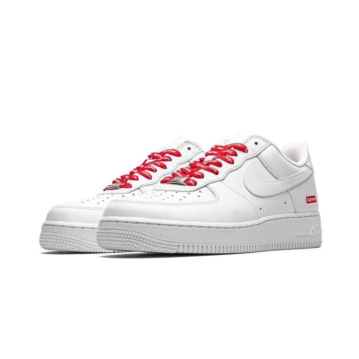 NIKE AIR FORCE 1 LOW SUPREME WHITE