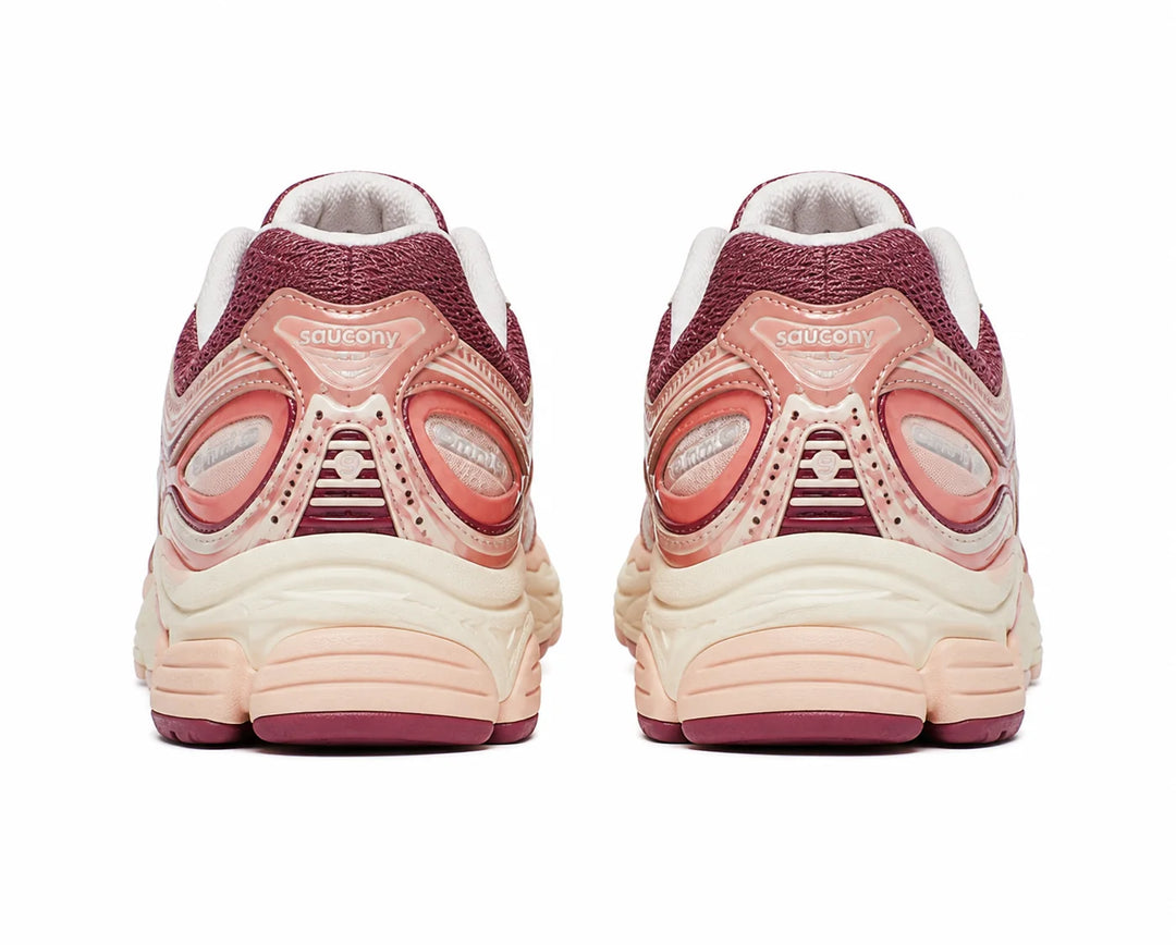 SAUCONY PROGRID OMNI 9 &
