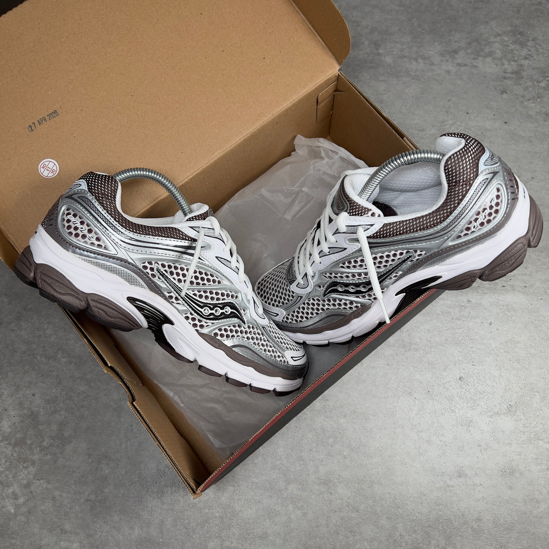 SAUCONY PROGRID OMNI 9 OG WHITE BROWN