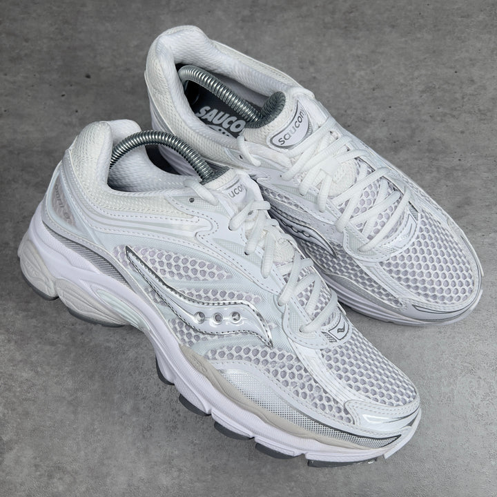 SAUCONY PROGRID OMNI 9 OG TRIPLE WHITE