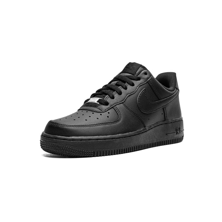 NIKE AIR FORCE 1 LOW &