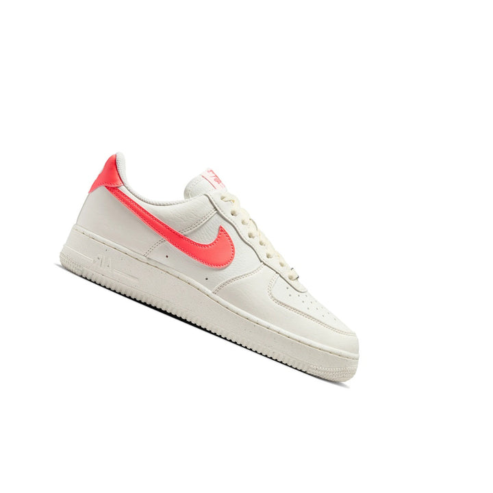 NIKE AIR FORCE 1 &