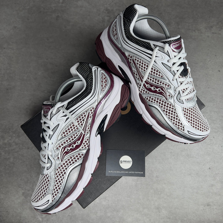 SAUCONY PROGRID OMNI 9 OG &