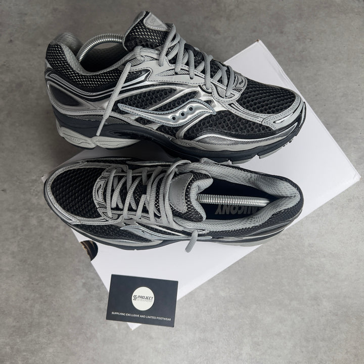 SAUCONY PROGRID OMNI 9 &