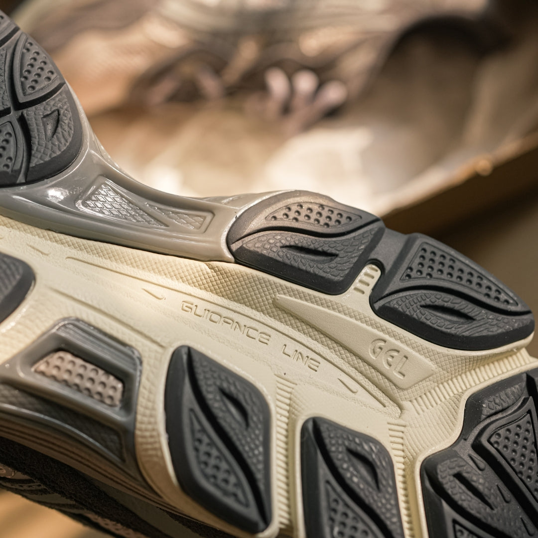 ASICS GEL-NYC &