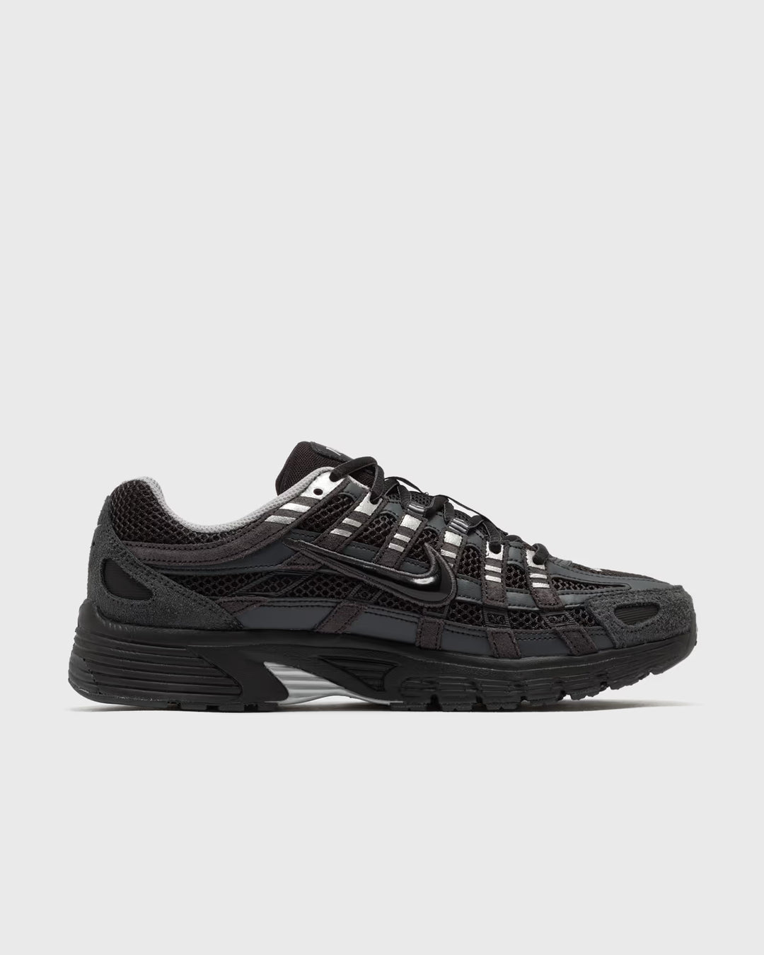 NIKE P-6000 OFF NOIR SILVER WOMENS