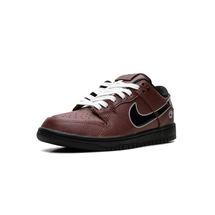 NIKE SB DUNK LOW LIMOSINE SKATEBOARDS