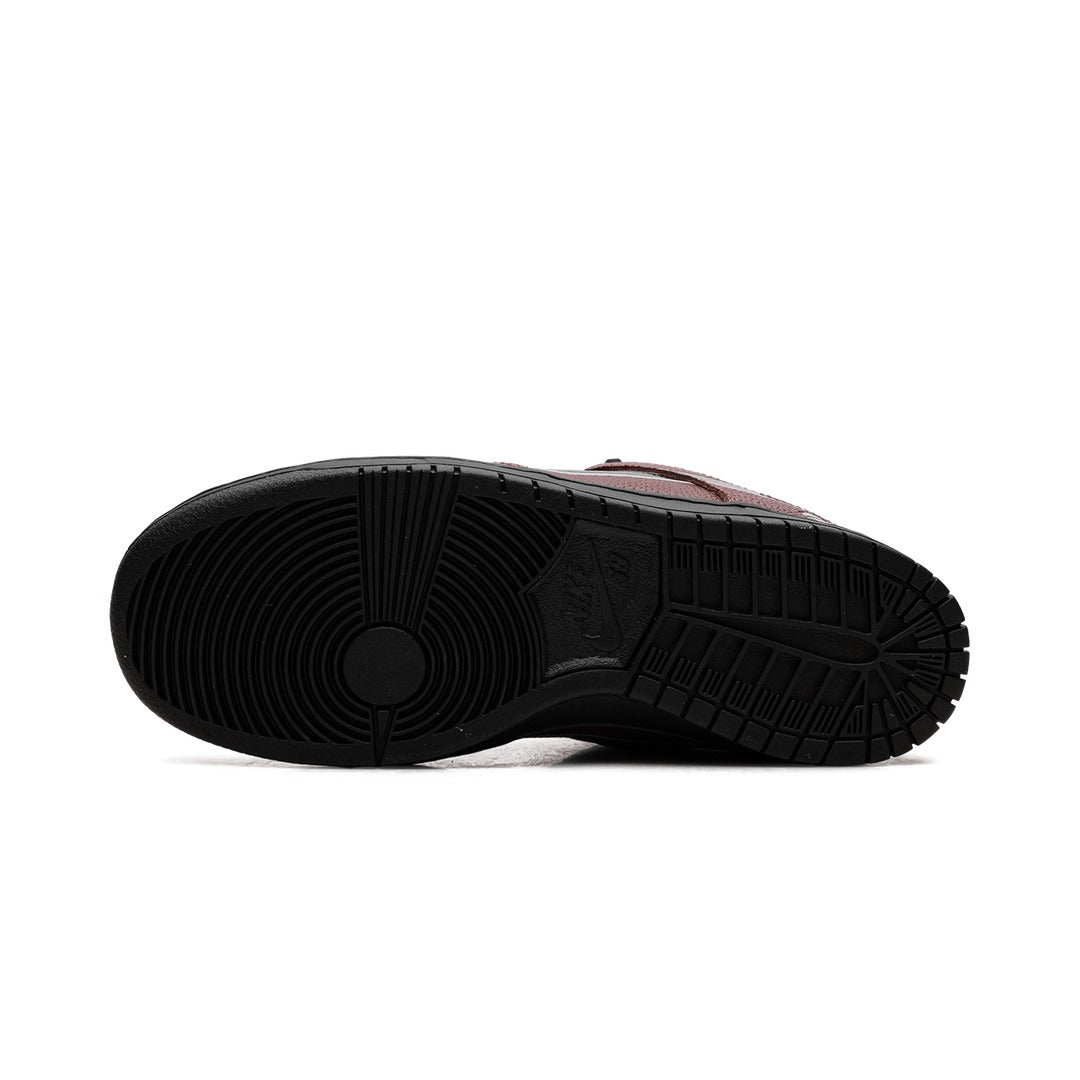 NIKE SB DUNK LOW LIMOSINE SKATEBOARDS
