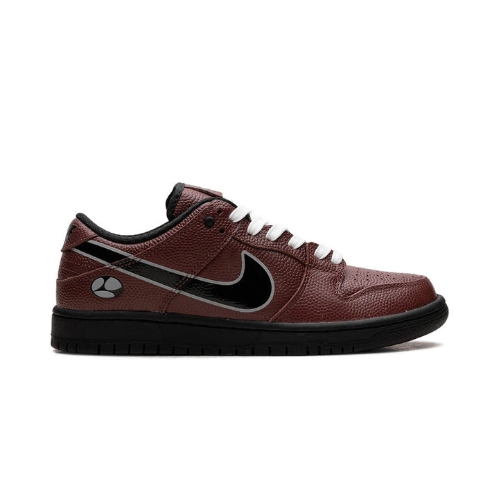 NIKE SB DUNK LOW LIMOSINE SKATEBOARDS
