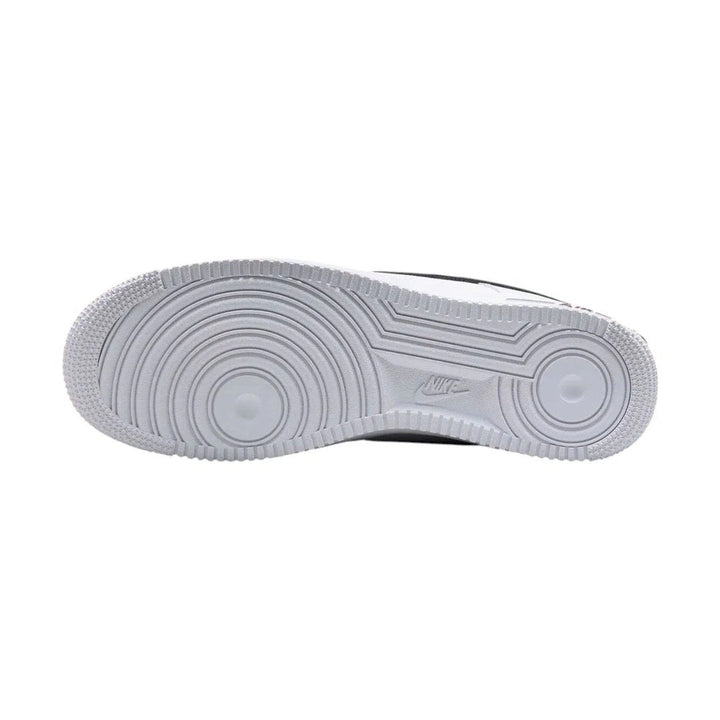 NIKE AIR FORCE 1 LOW &