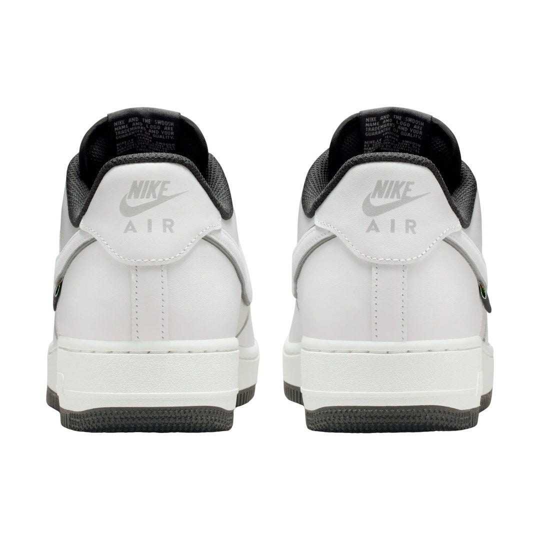 NIKE AIR FORCE 1 LOW &