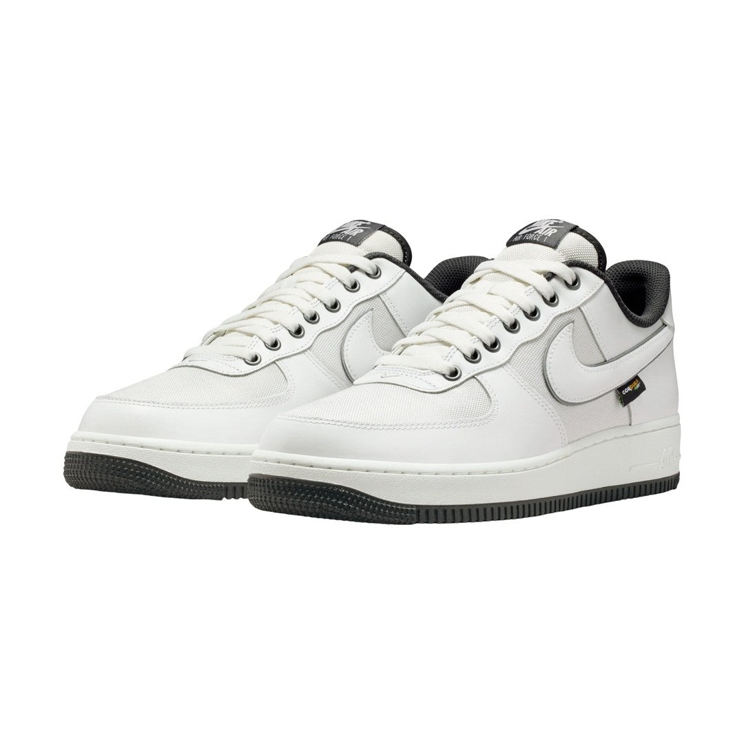 NIKE AIR FORCE 1 LOW &