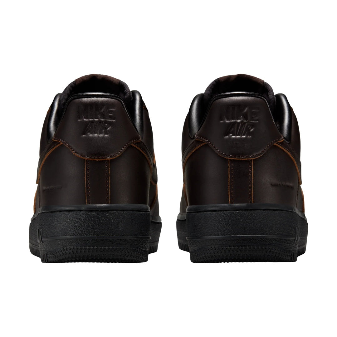 NIKE AIR FORCE 1 LOW &