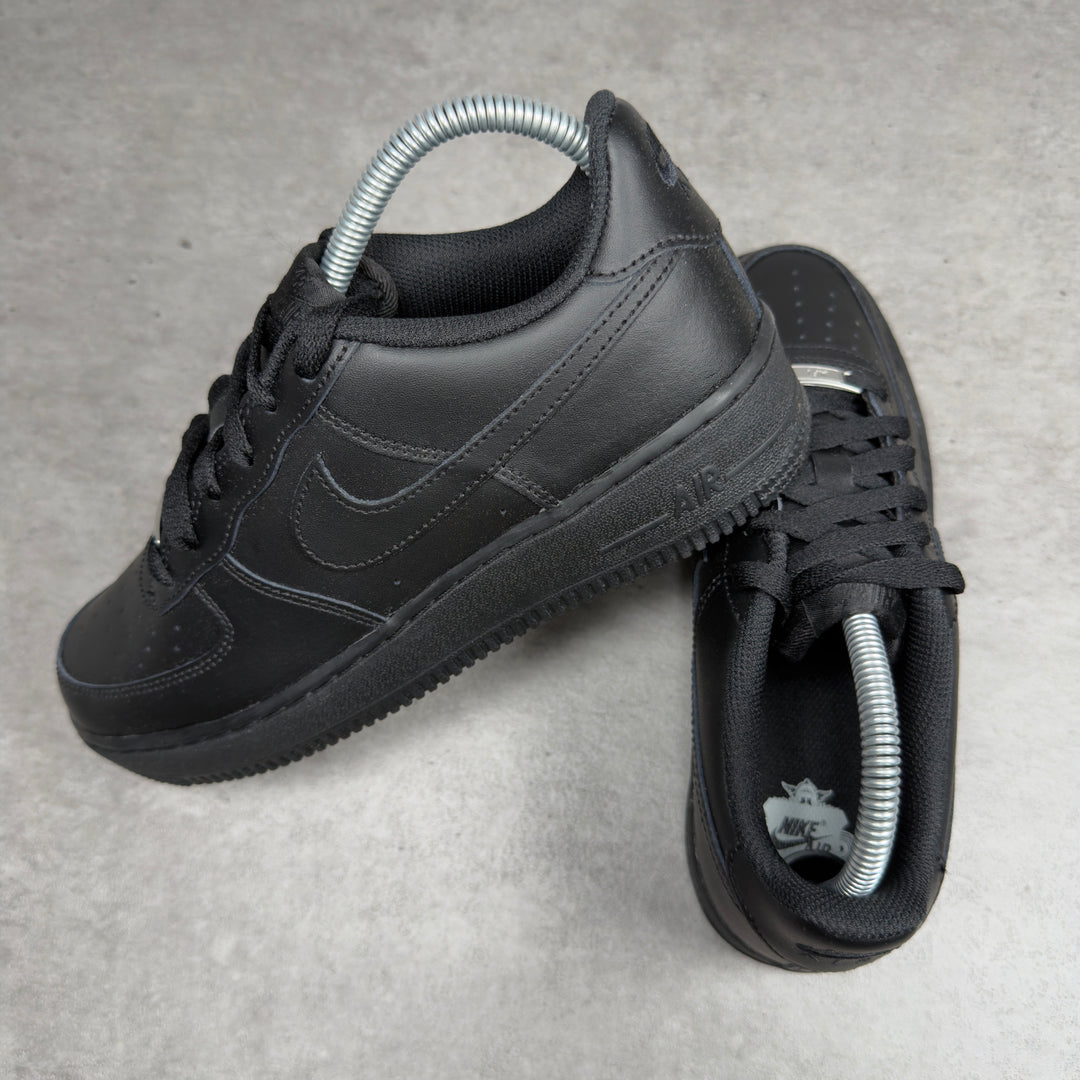 NIKE AIR FORCE 1 LOW LE BLACK (GS)