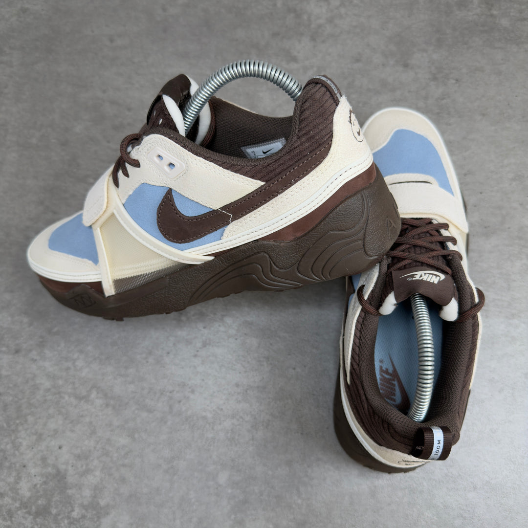 NIKE ZOOM FIELD JAXX TRAVIS SCOTT LECHE BLUE