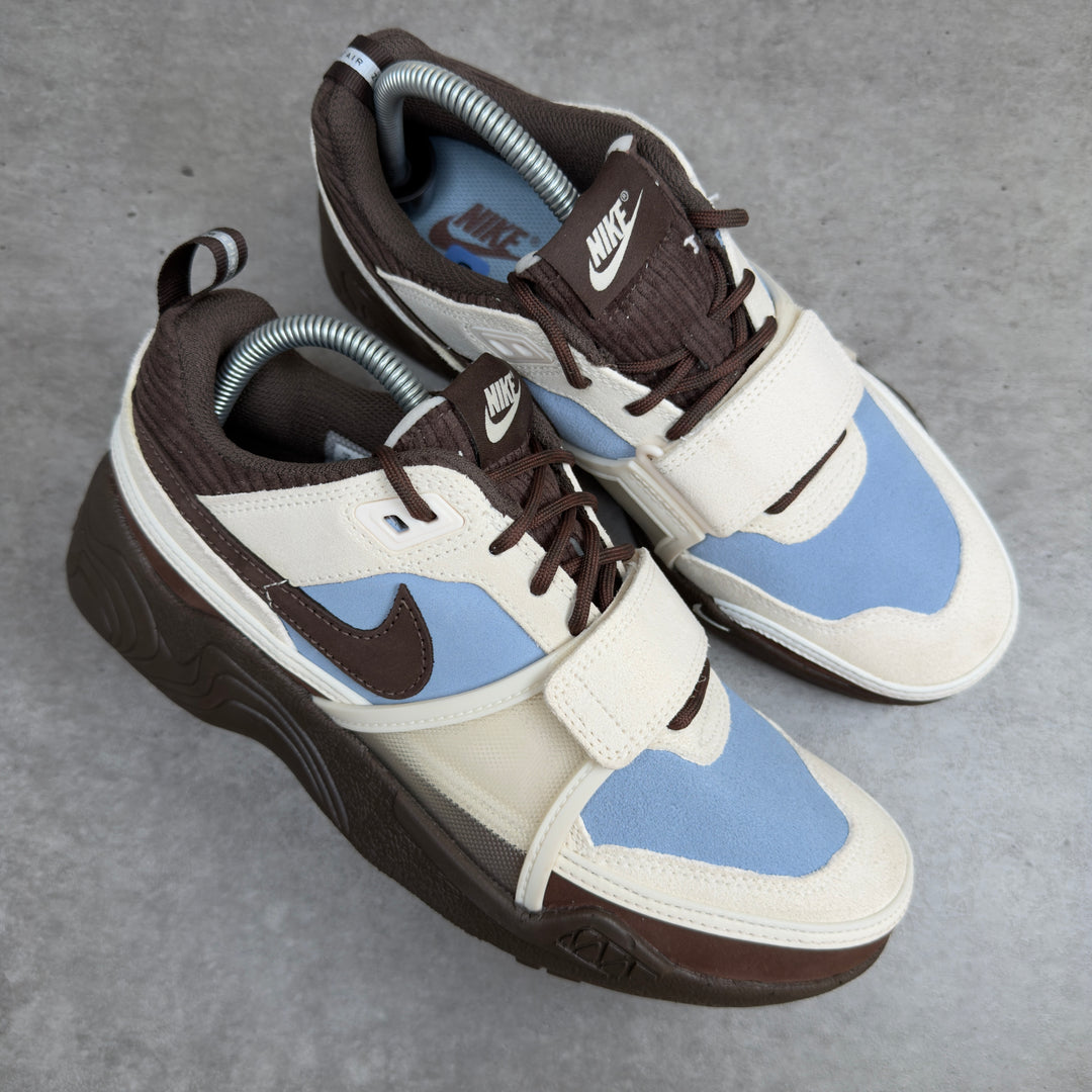 NIKE ZOOM FIELD JAXX TRAVIS SCOTT LECHE BLUE