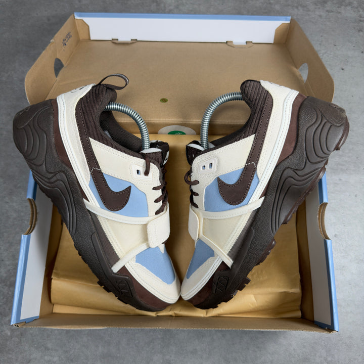 NIKE ZOOM FIELD JAXX TRAVIS SCOTT LECHE BLUE