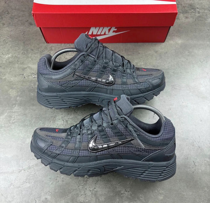 NIKE P-6000 PREMIUM IRON GREY METALLIC SILVER